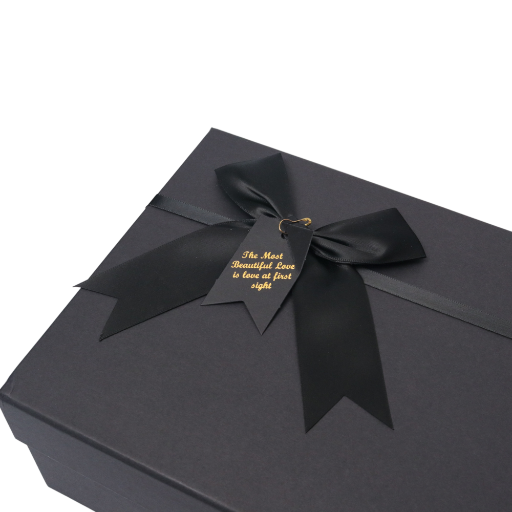 GoPlayer hardshell case with satin ribbon