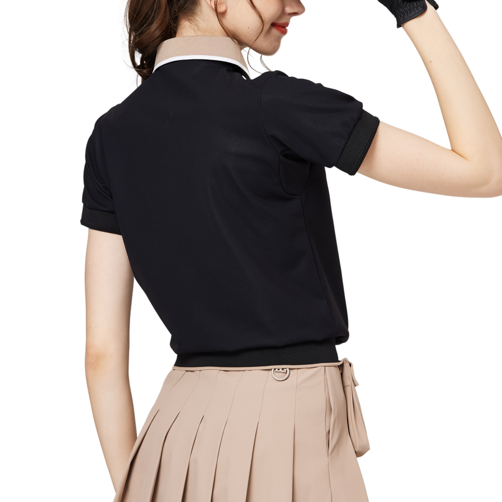 ゆったりとしたリブ編みの裾と襟付きのレディース半袖トップス