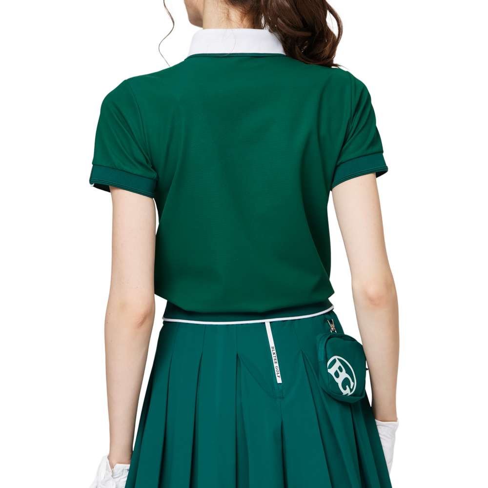 ゆったりとしたリブ編みの裾と襟付きのレディース半袖トップス