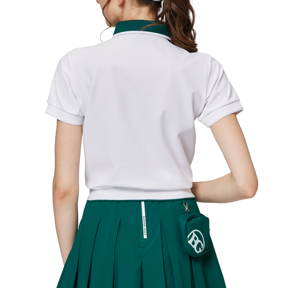 ゆったりとしたリブ編みの裾と襟付きのレディース半袖トップス