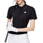 全面にパンチング加工を施し、襟は通気性に優れ、裾はギャザーを寄せたレディース半袖トップス。