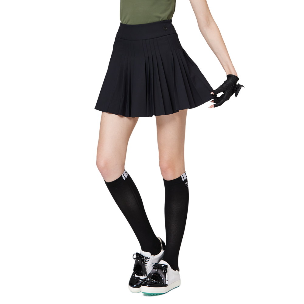 High-waisted women's pleated skirt