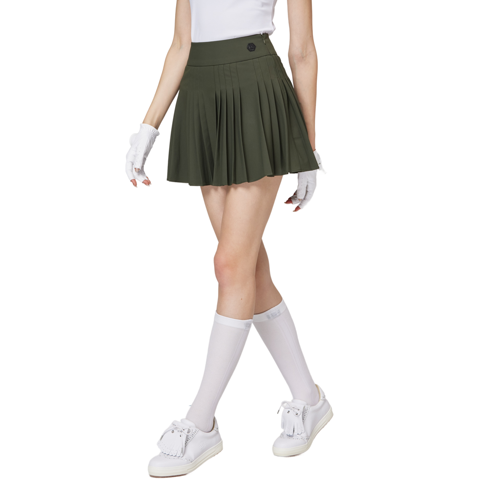 High-waisted women's pleated skirt